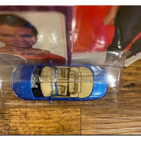 Johnny Lightning Vallery's Jaguar Die-Cast Car VIP Nikki Franco Natalia‎ Raitano - Picture 4 of 4